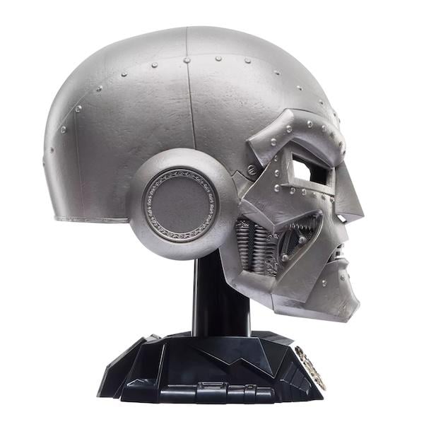 MARVEL - Helmet Dorctor Doom - Replica Legend Series 1/1