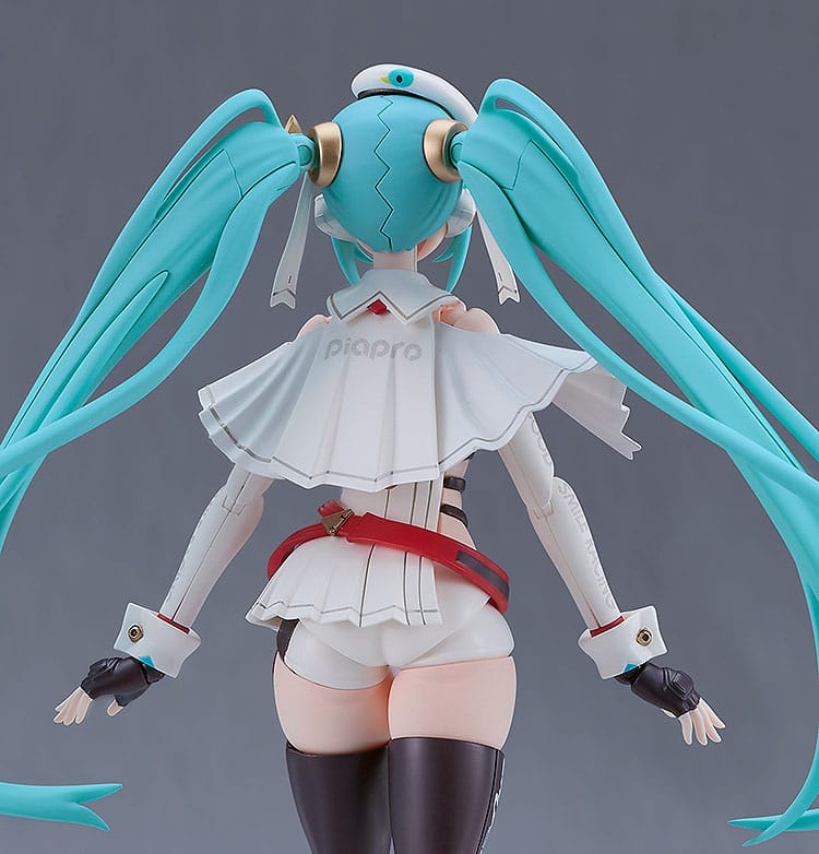 HATSUNE MIKU GT PROJECT - Racing Miku 2023  - Figure Plamatea 15cm