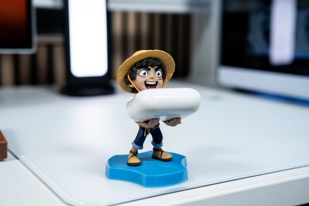 ONE PIECE NETFLIX - Luffy - 'Holdem' Controller & Phone Support - 11cm