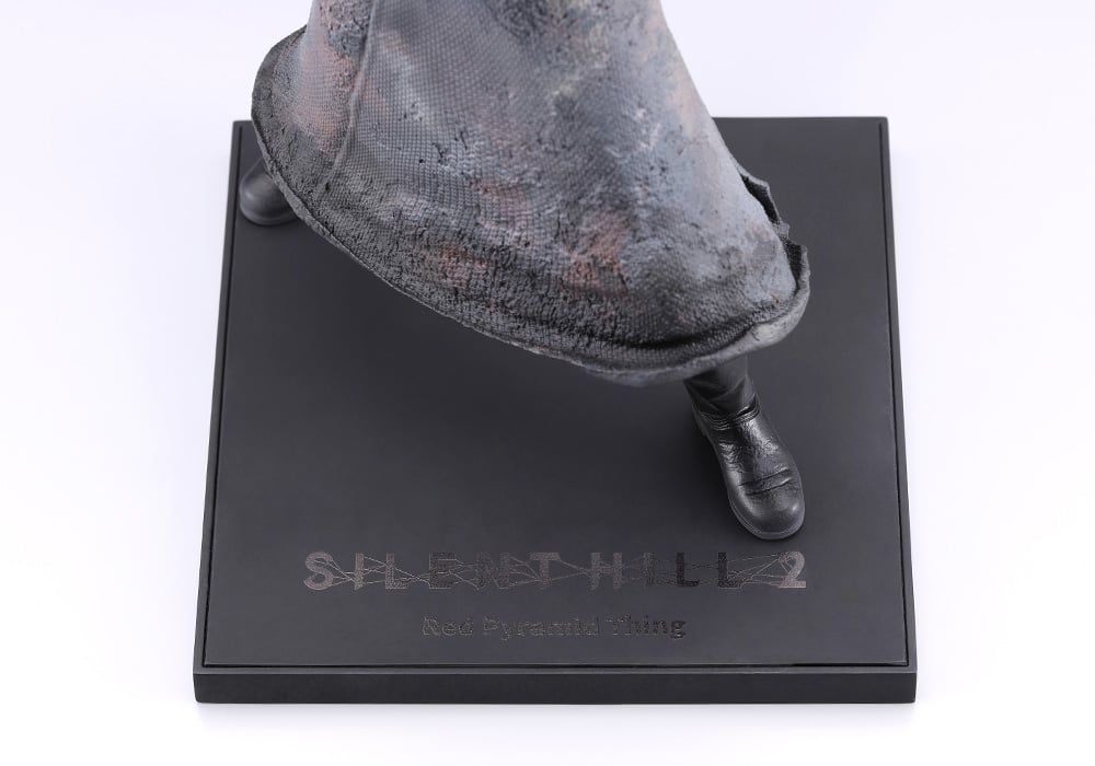 SILENT HILL 2 - Red Pyramid Thing - Statue Oshi Works 26cm