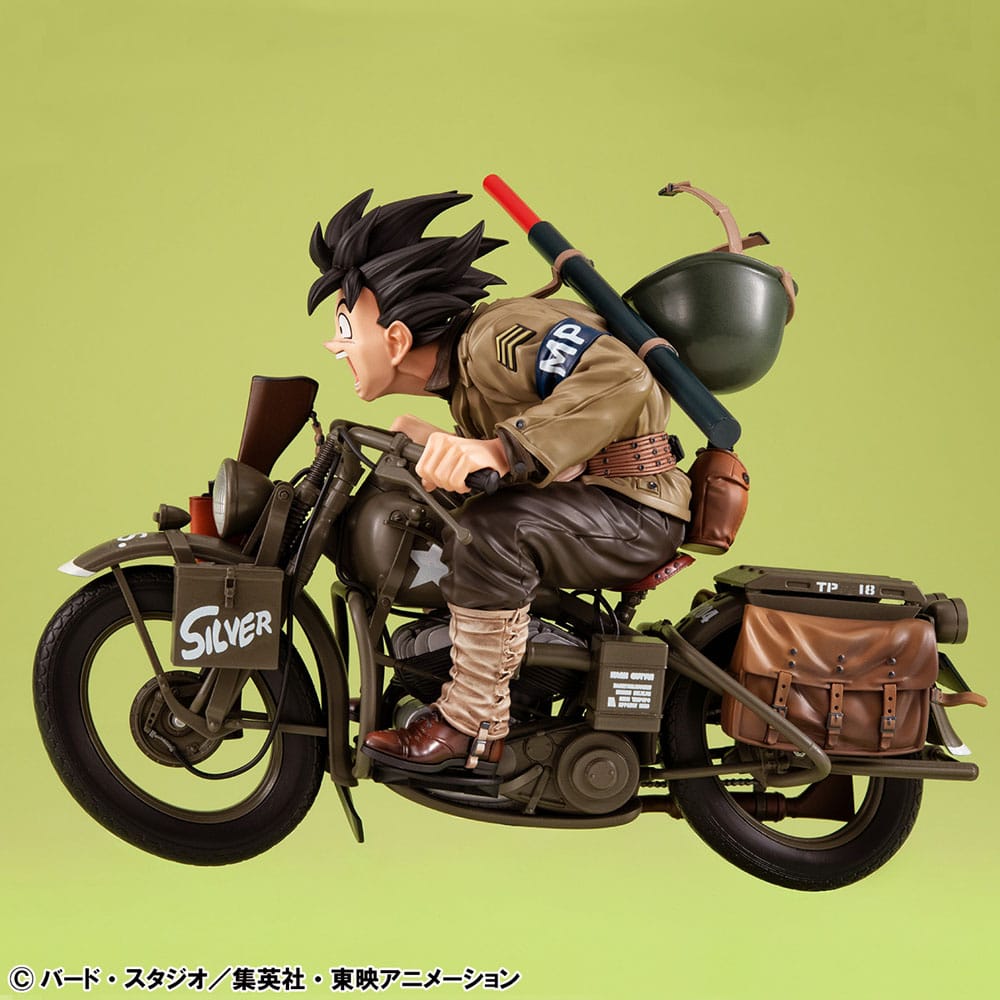 DRAGON BALL Z - Son Goku & Bike - Statue Desktop Real McCoy 18cm