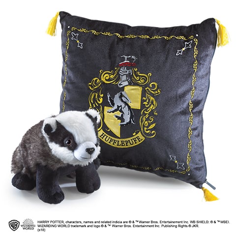 HARRY POTTER - Peluche & coussin 34x34 - Poufsouffle