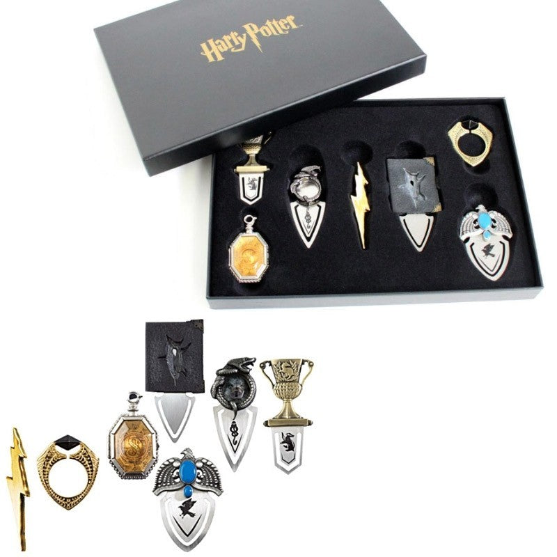 HARRY POTTER - The Horcrux Bookmark Collection