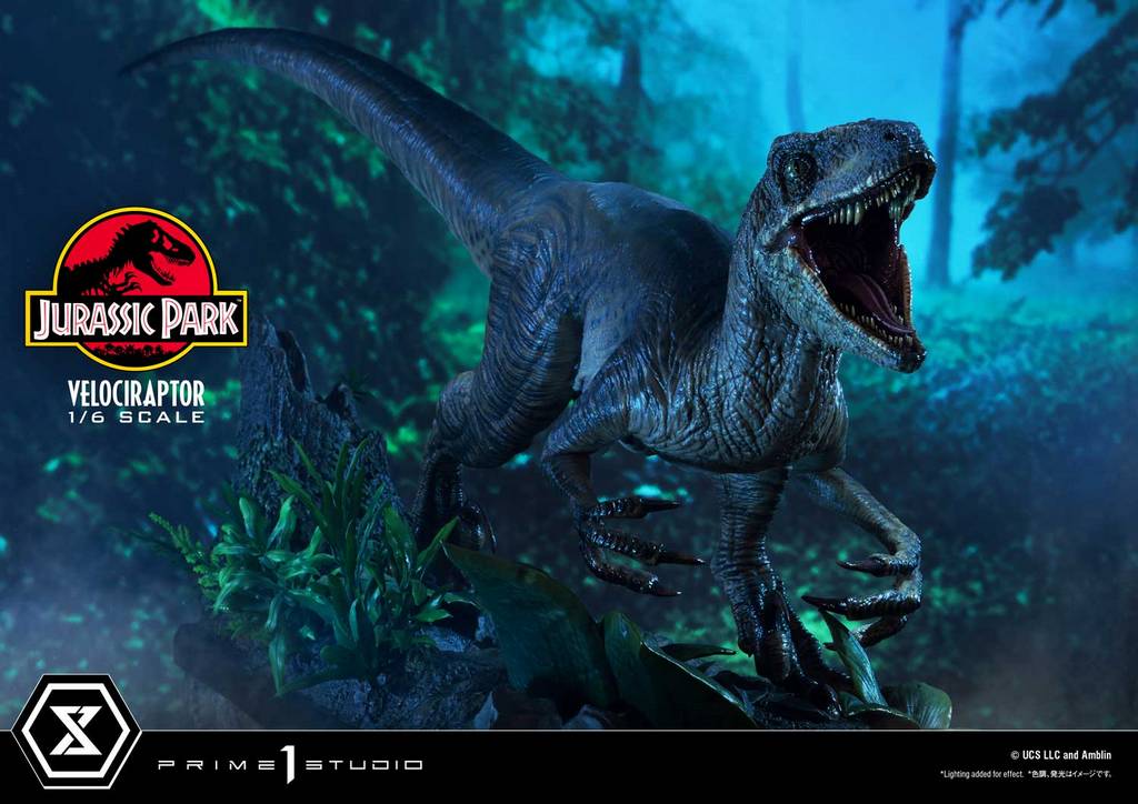 JURASSIC PARK - Velociraptor Attack - Statuette '38x75x30cm'