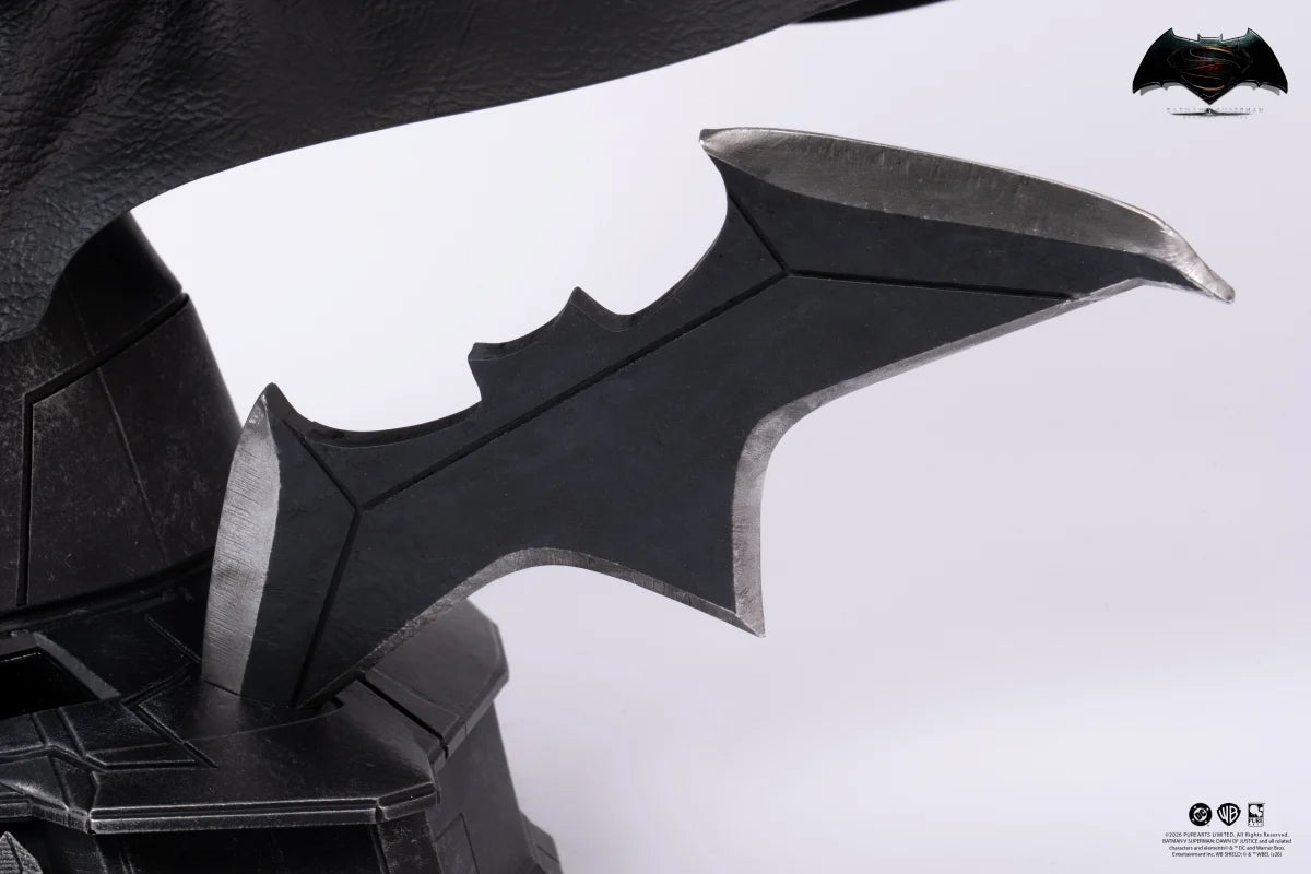 BATMAN V SUPERMAN - Batman Cowl - Replica 1/1 51cm