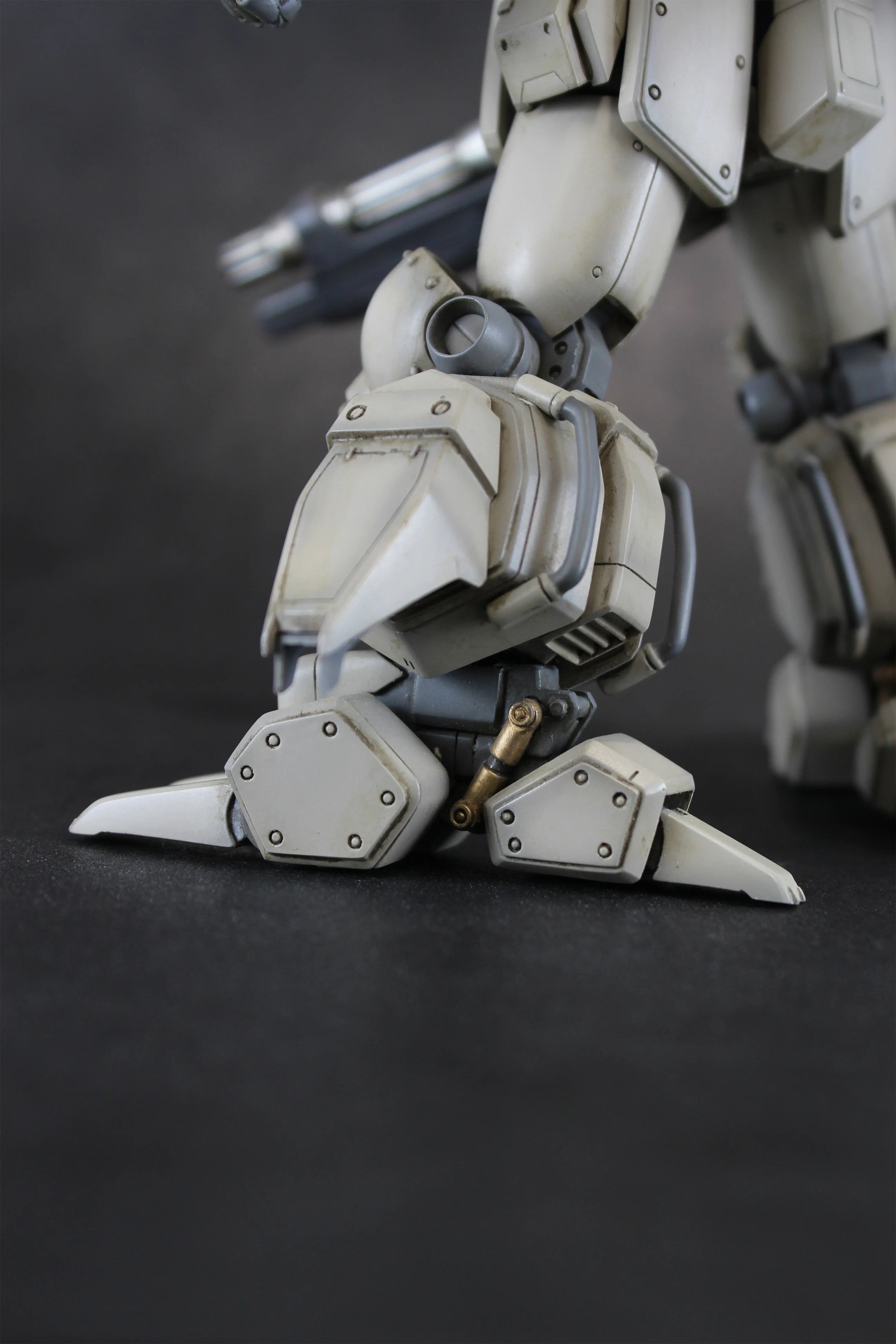 ASSAULT SUIT LEYNOS - AS-5E3 Leynos "Player" - Model Kit 1/35 15cm