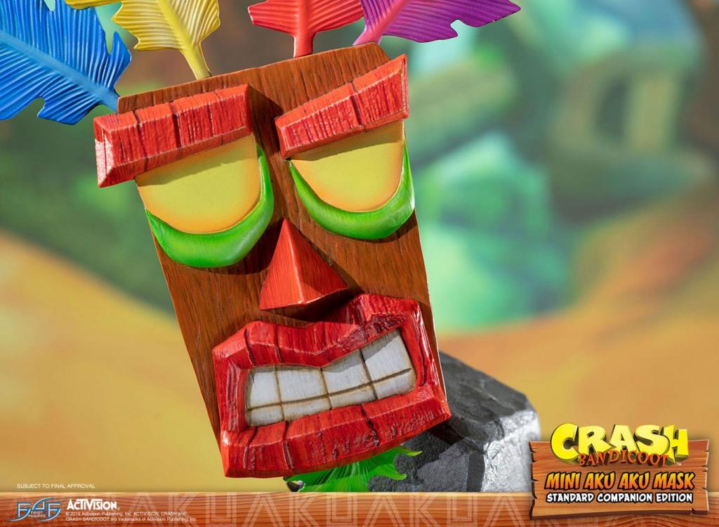 CRASH BANDICOOT - Aku Aku Mask Statue "Standard Version" - 40cm