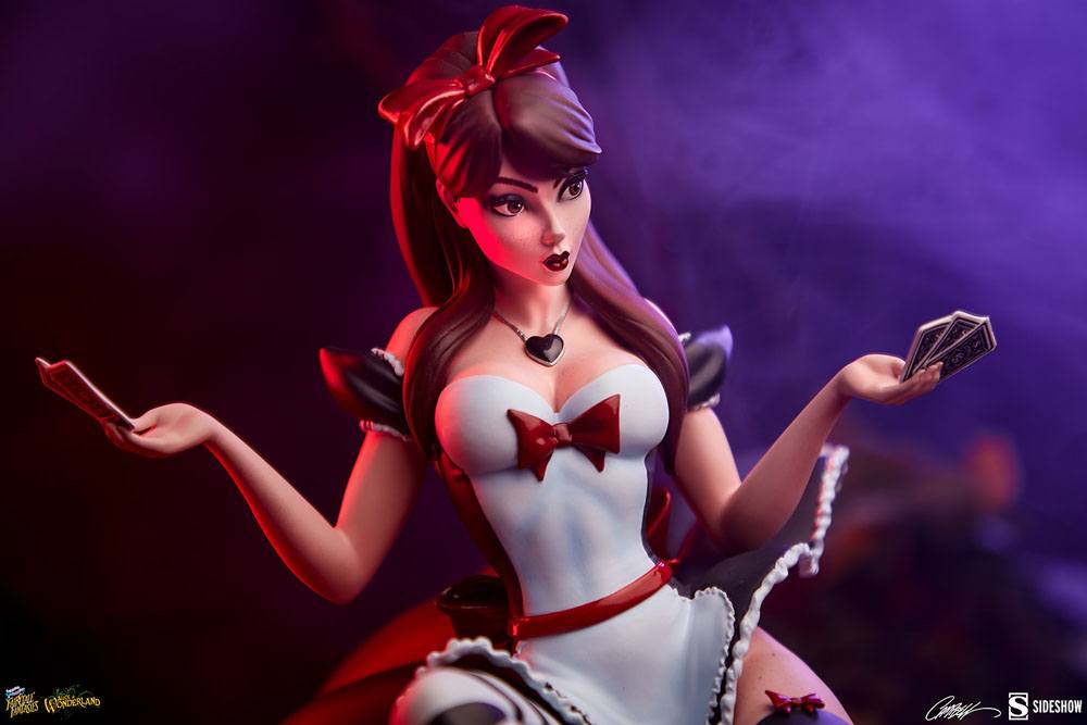 FAIRYTALE FANTASIES - Alice of Game Hearts - Statue '34x27x20cm'