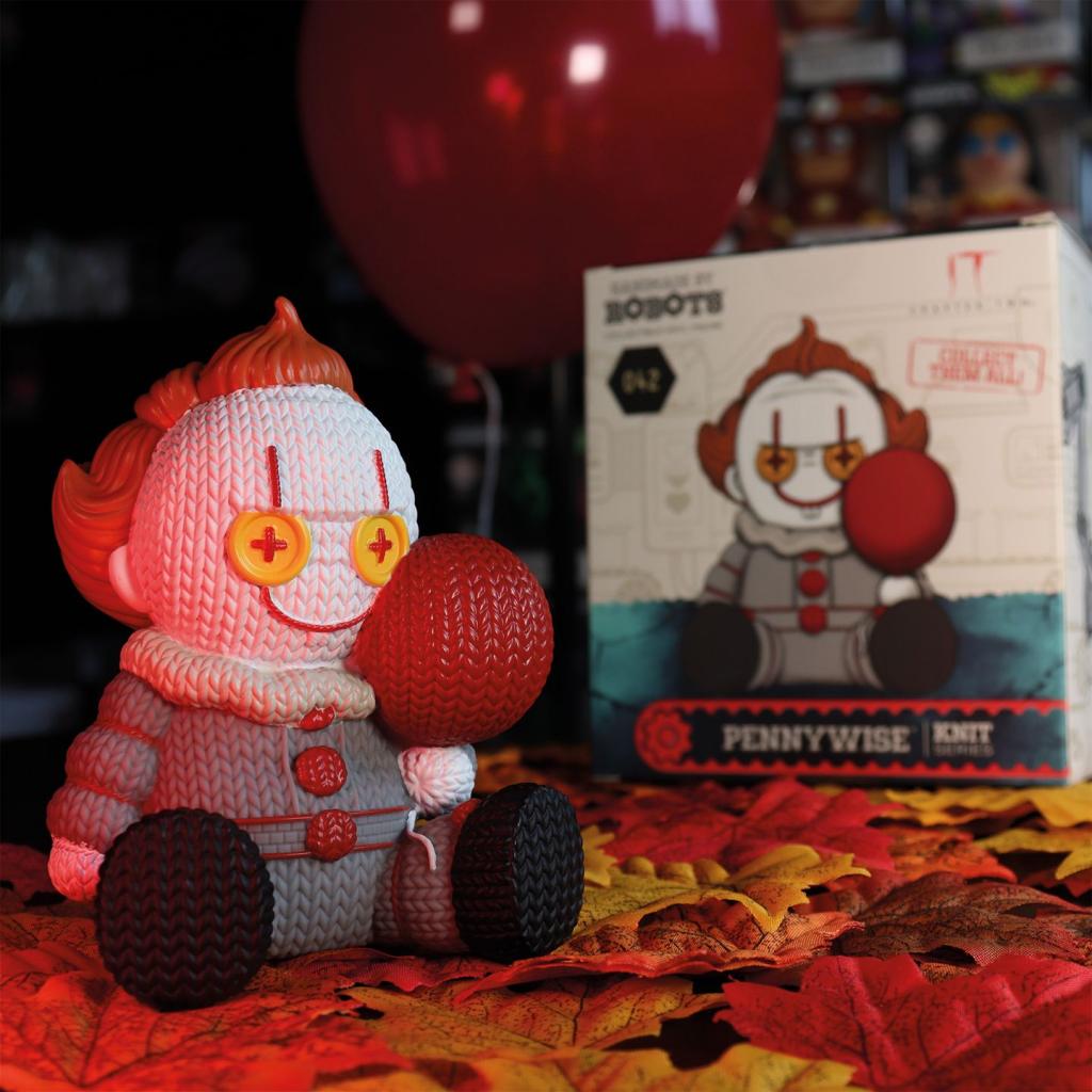 IT - Handmade By Robots N°42 - Collectible Vinyl Figure