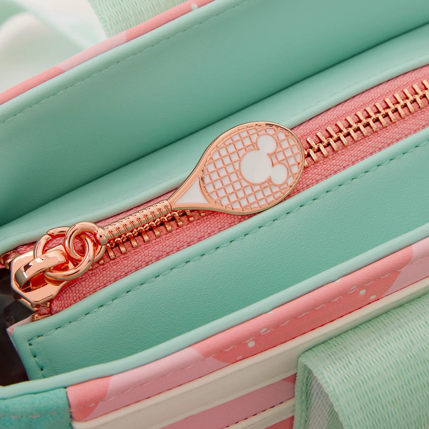 MICKEY & FRIENDS - Tennis - Tote Bag LoungeFly