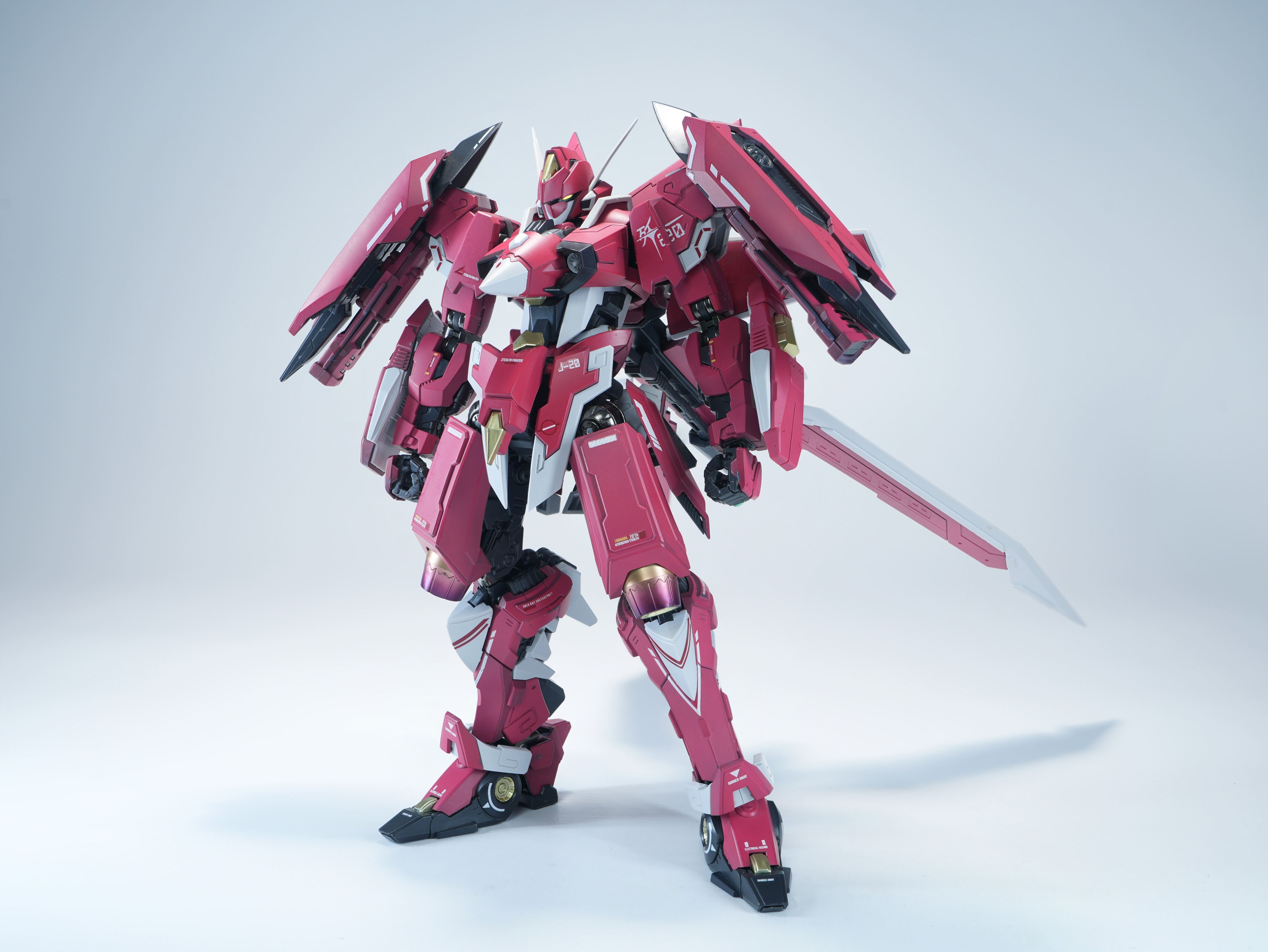 X-PLAY - J-20 Cang Wei Crimson Flowing Gold - Model Kit 21cm