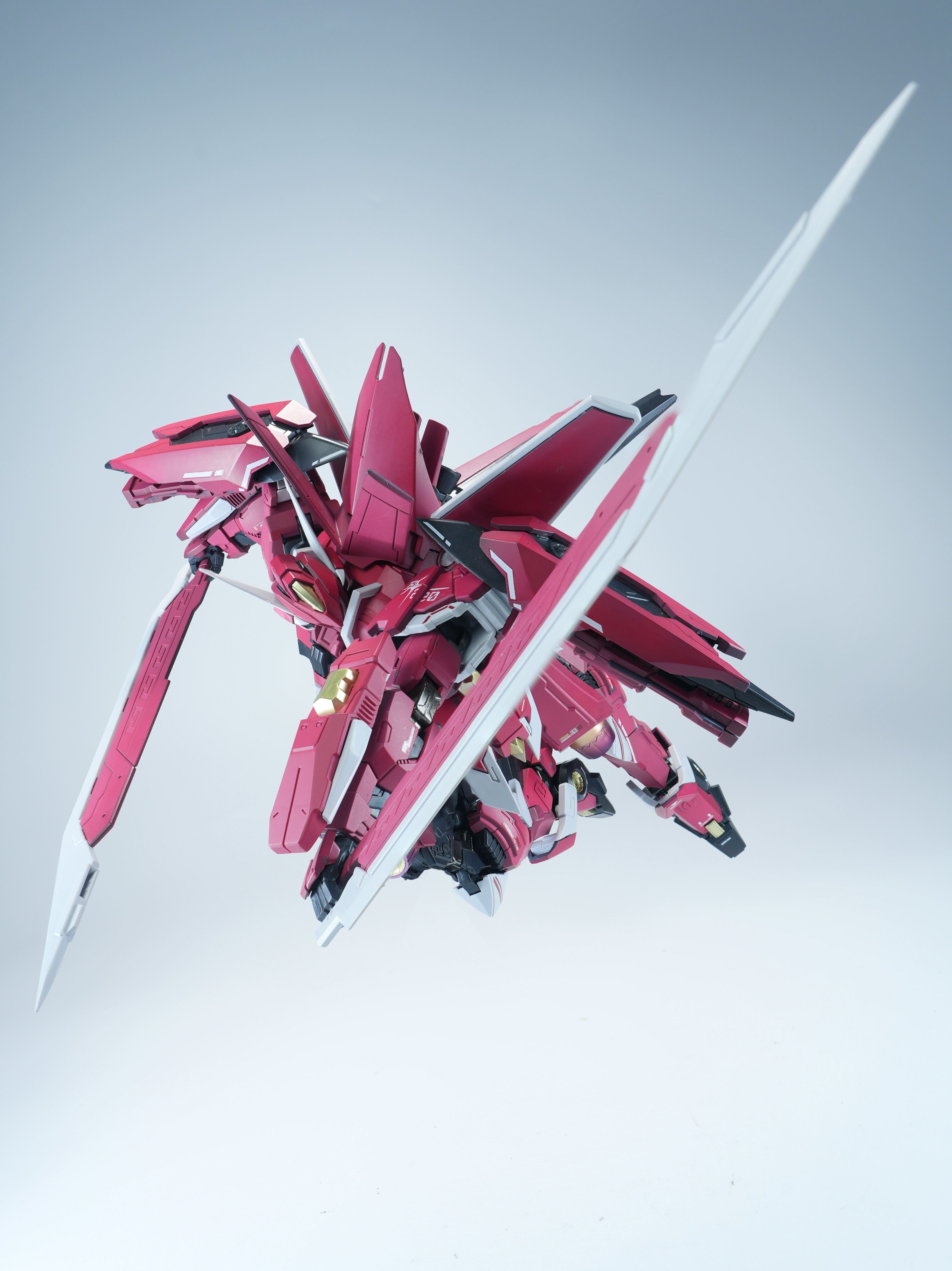 X-PLAY - J-20 Cang Wei Crimson Flowing Gold - Model Kit 21cm