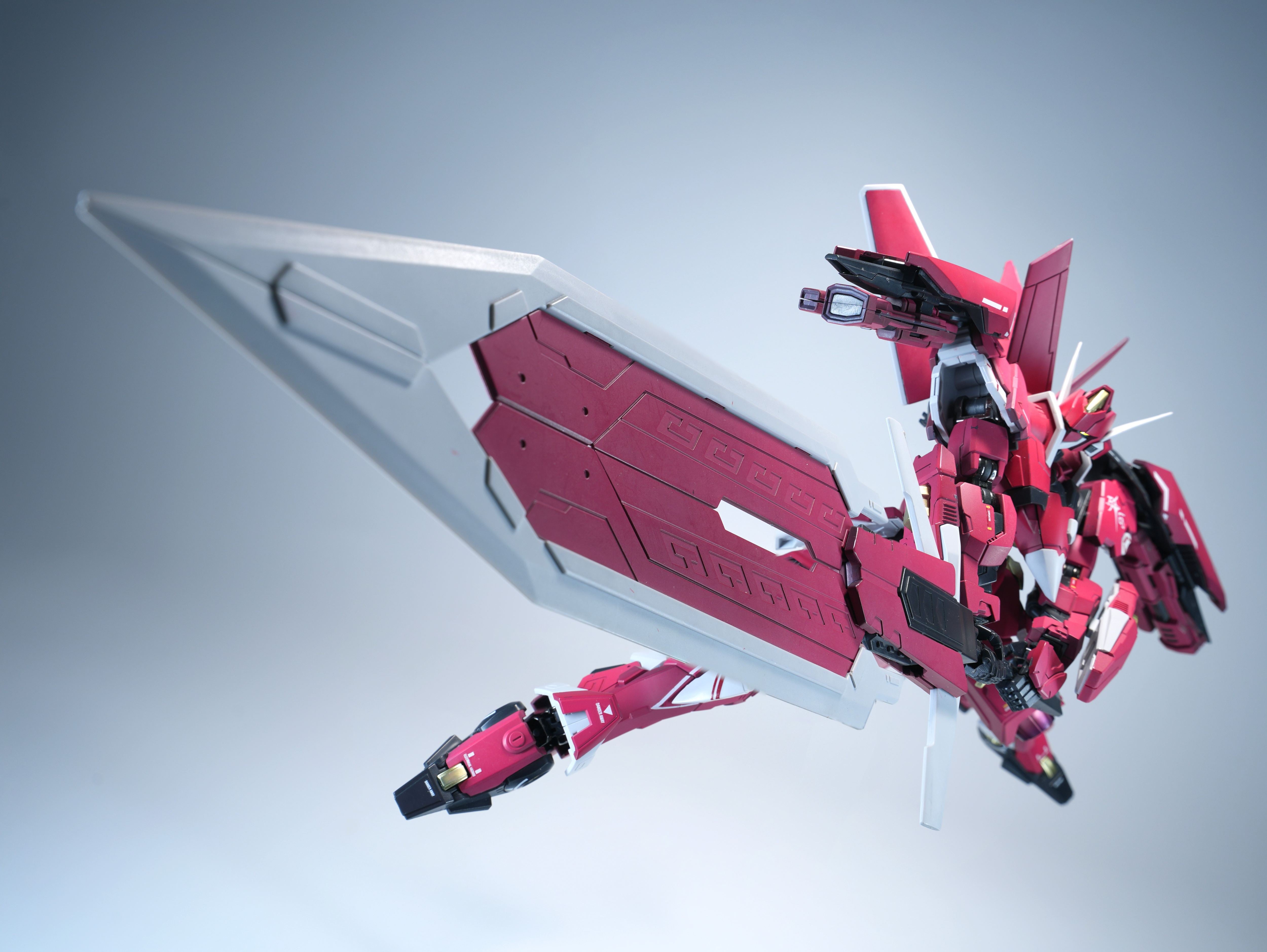 X-PLAY - J-20 Cang Wei Crimson Flowing Gold - Model Kit 21cm