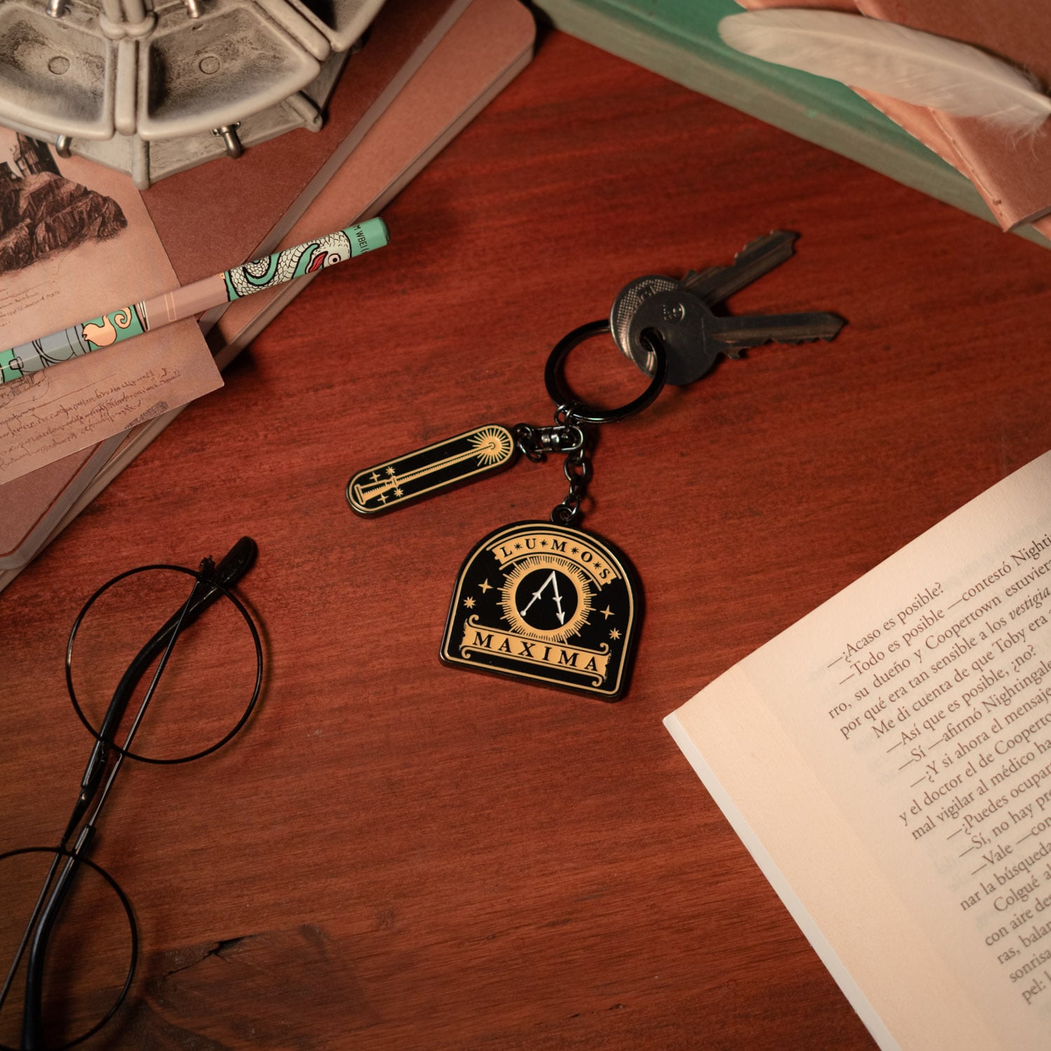 HARRY POTTER - Lumos Maxima - 'Glow in the Dark' Keychain