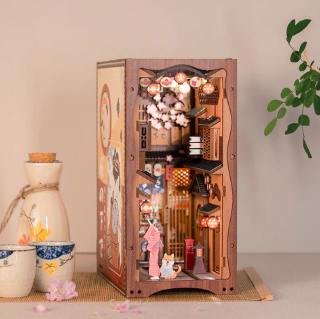 BOOK NOOK KIT - DIY - Under The Sakura Tree - 214pc + LED Light