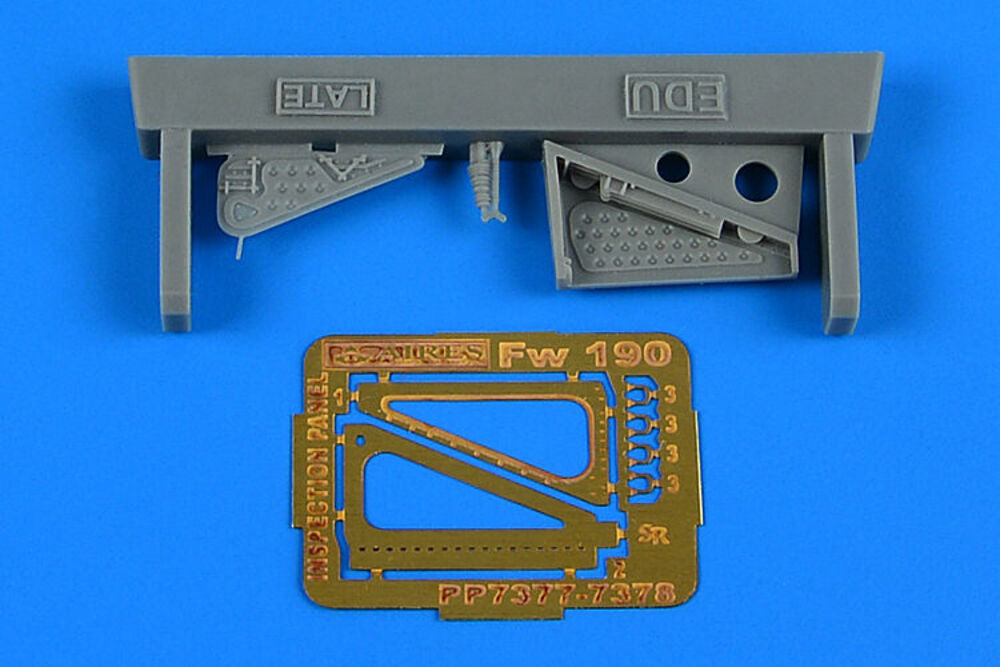 Fw 190 inspection panel - late
