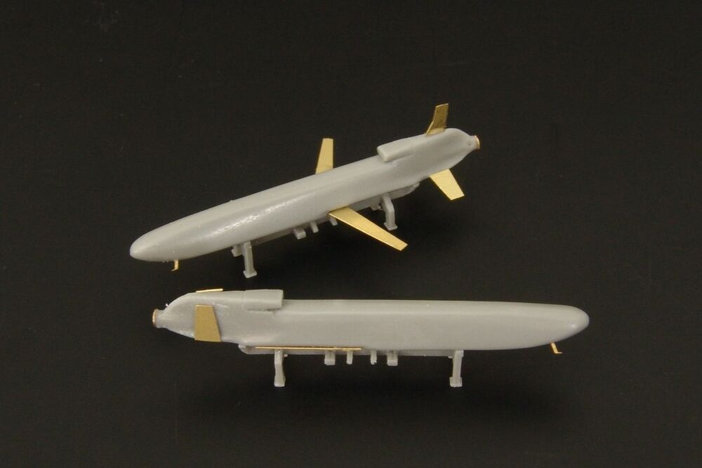 AGM-86 ALCM (two pieces)