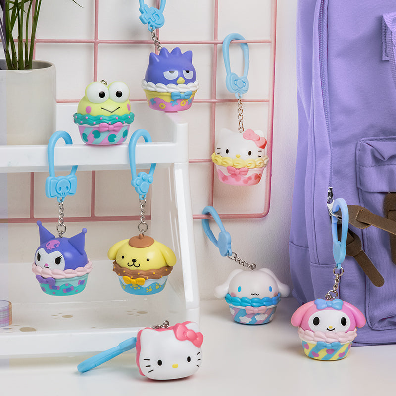 HELLO KITTY - Sweet Treats - Backpack Buddies (Display 24 Pcs)