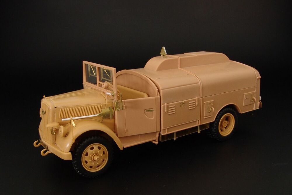 Opel Blitz Tankwagen (Italeri)