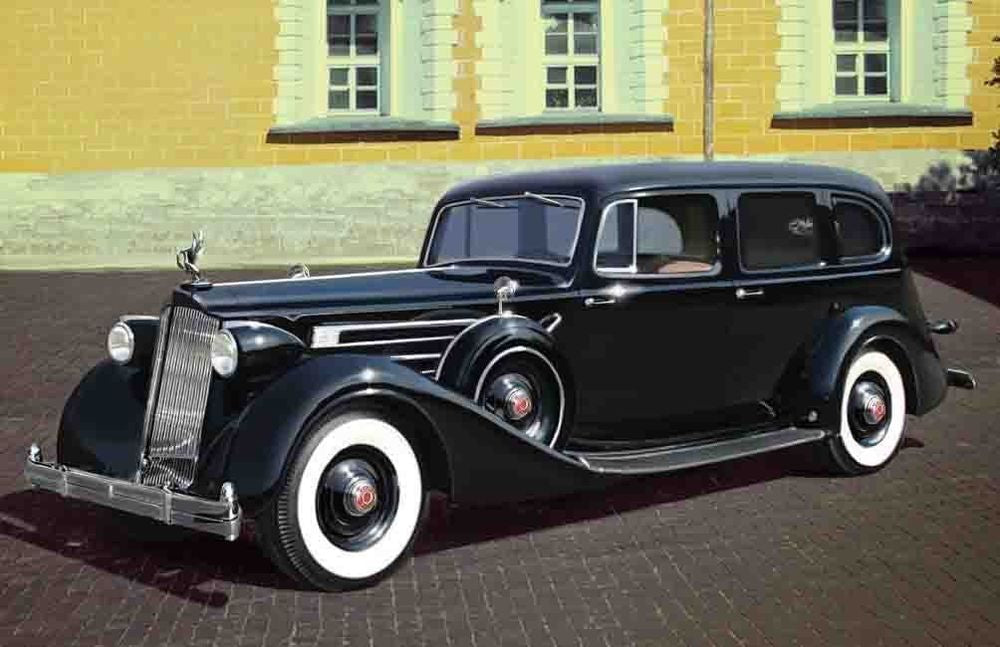 Packard Twelve 1936 WWII Soviet Leader's Car with Passengers