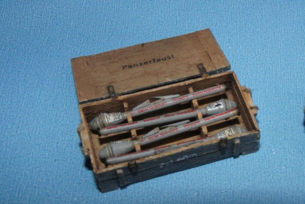 Panzerfaust with box 2sets