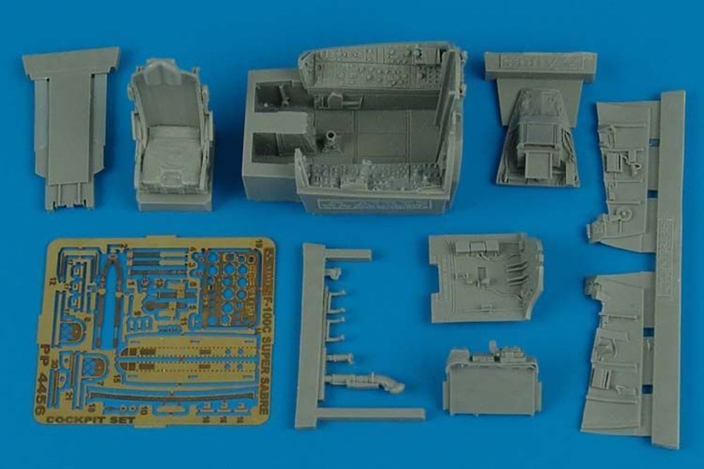 F-100C Super Sabre cockpit set (TRU)