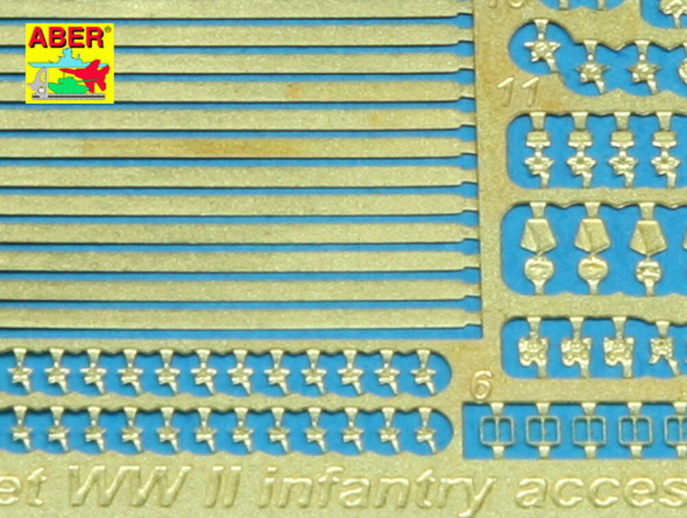 Soviet WW II infantry accessories