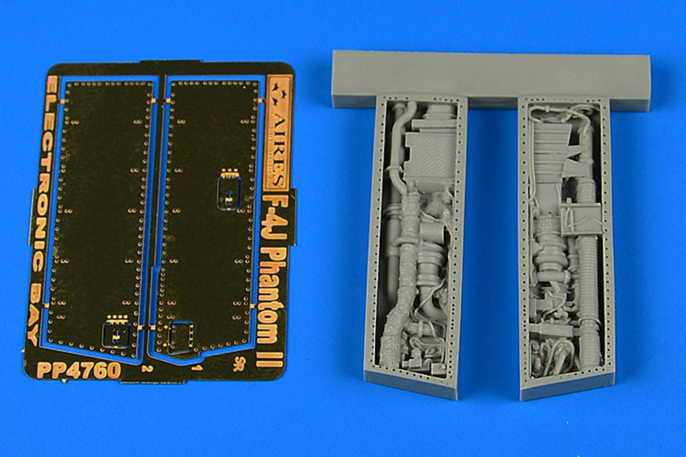 F-4J Phantom II electronic bay for Zoukeimura