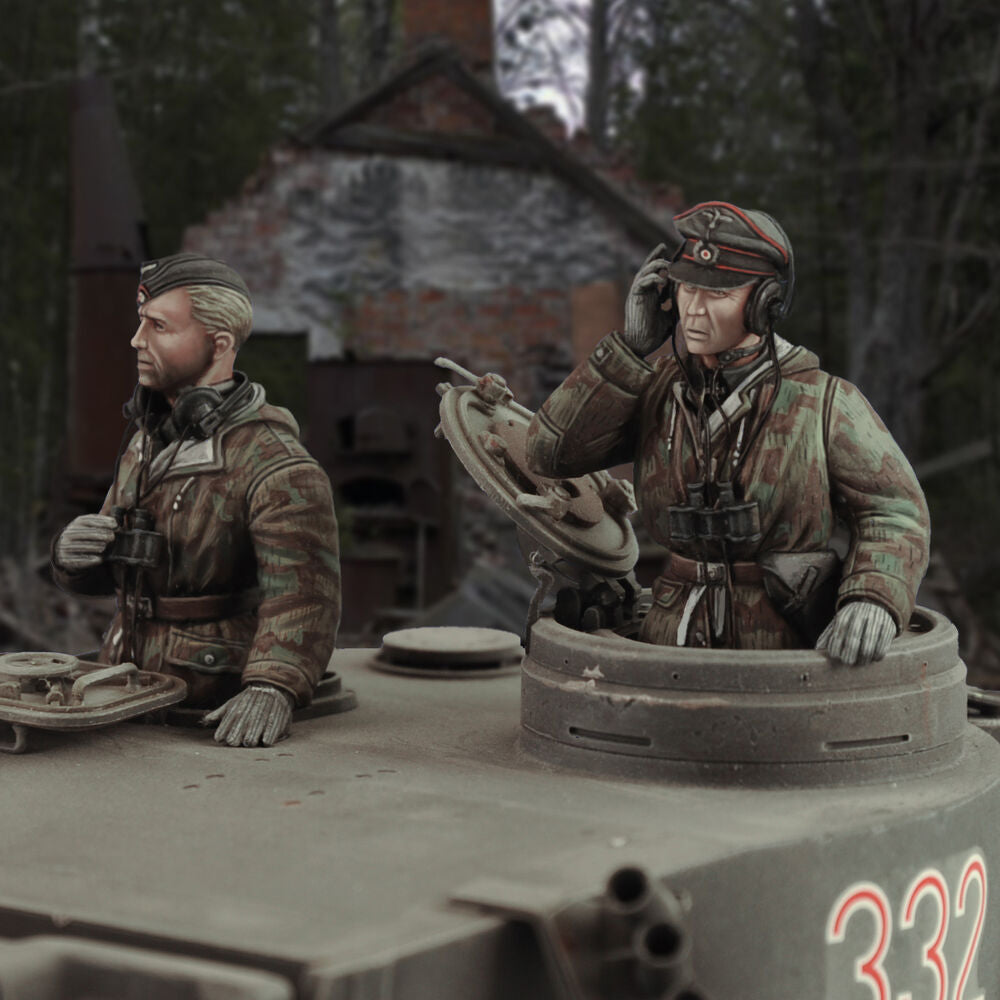 German tank crew in winter dress - WWII