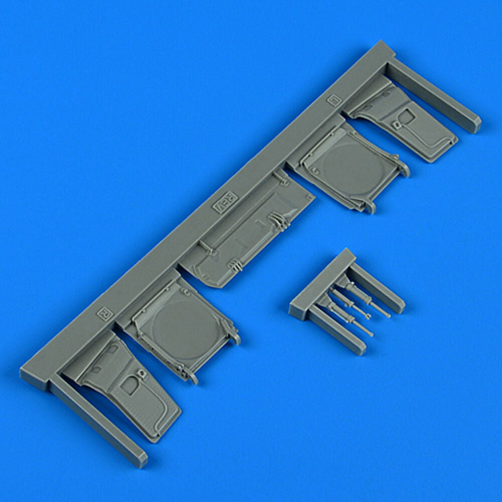 Eurofighter Typhoon undercarriage covers REVELL