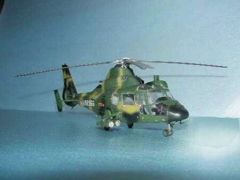 Z-9 G Bewaffneter Helicopter