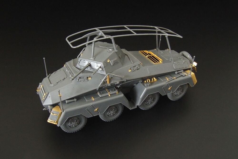 Sd Kfz 232 Ger Armored Car-basic  (Tamiya)