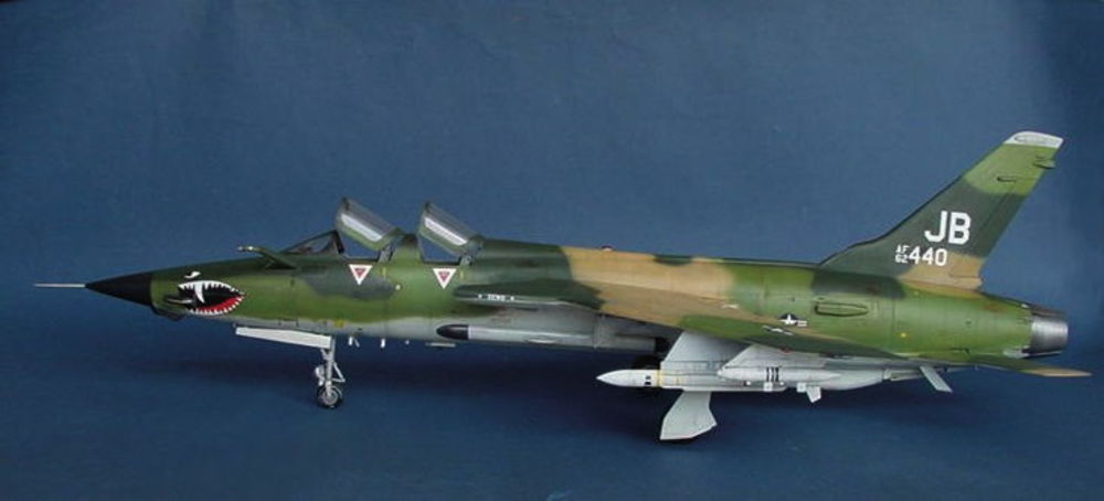 Republic F-105 G Wild Weasel