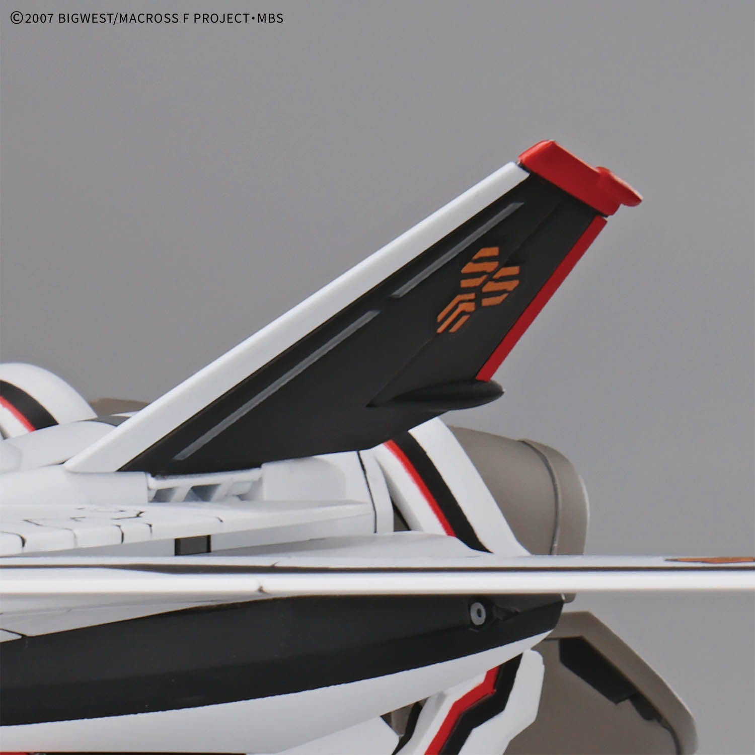 HG 1/100 VF-25F Messiah Valkyrie (Alto Custom) Deluxe Set