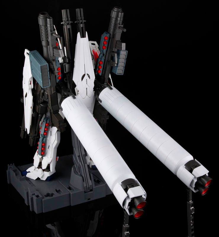 PG 1/60 FULL ARMOR EXPANSION UNIT FOR UNICORN GUNDAM