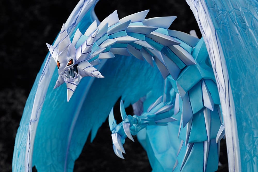 Yu-Gi-Oh! Card Game Monster Figure Collection PVC Figure Brionac, Dragon of the Ice Barrier 26 cm