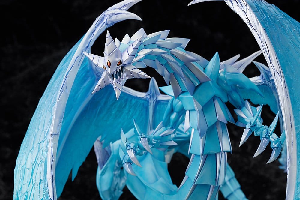 Yu-Gi-Oh! Card Game Monster Figure Collection PVC Figure Brionac, Dragon of the Ice Barrier 26 cm