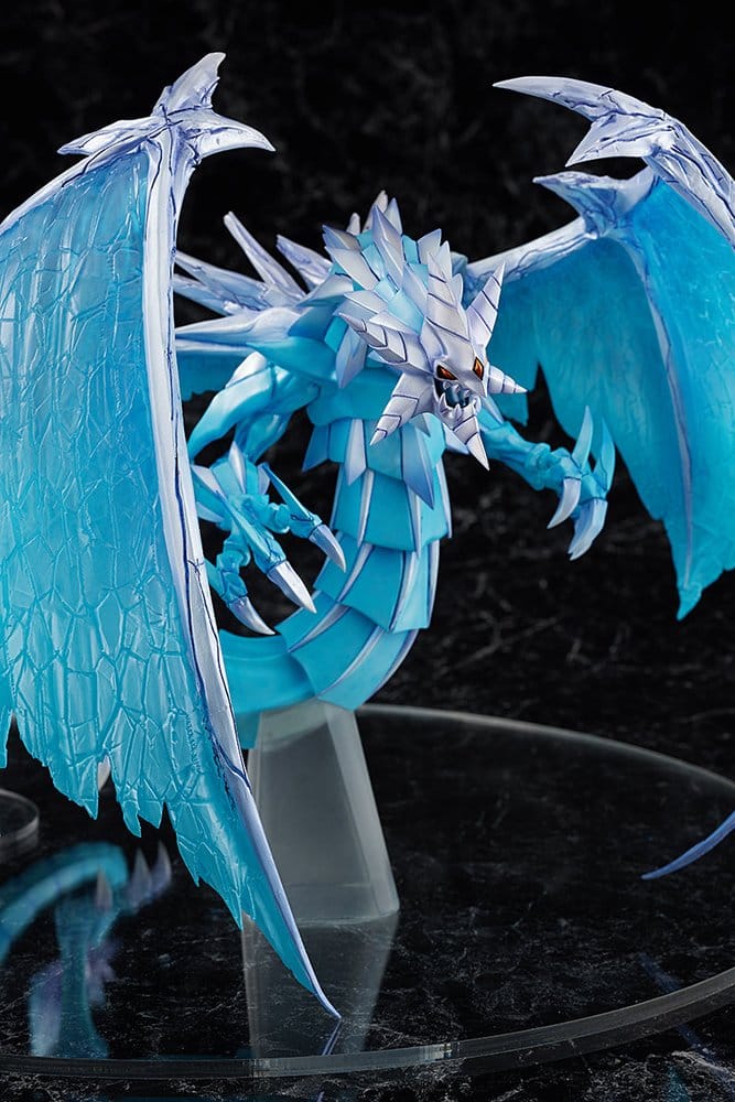 Yu-Gi-Oh! Card Game Monster Figure Collection PVC Figure Brionac, Dragon of the Ice Barrier 26 cm