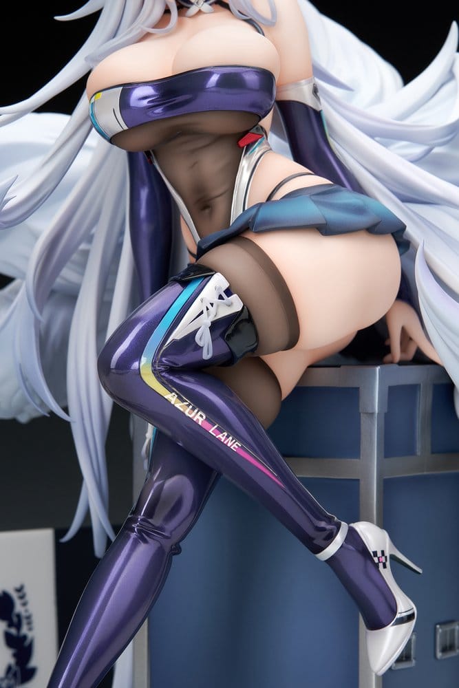 Azur Lane PVC Figure 1/7 Shinano Moonlit Chrome Ver. Acrylic Special Edition w/Display 25 cm