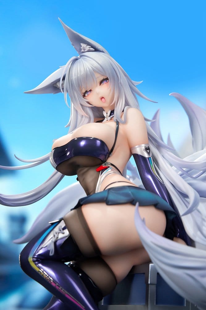 Azur Lane PVC Figure 1/7 Shinano Moonlit Chrome Ver. 25 cm