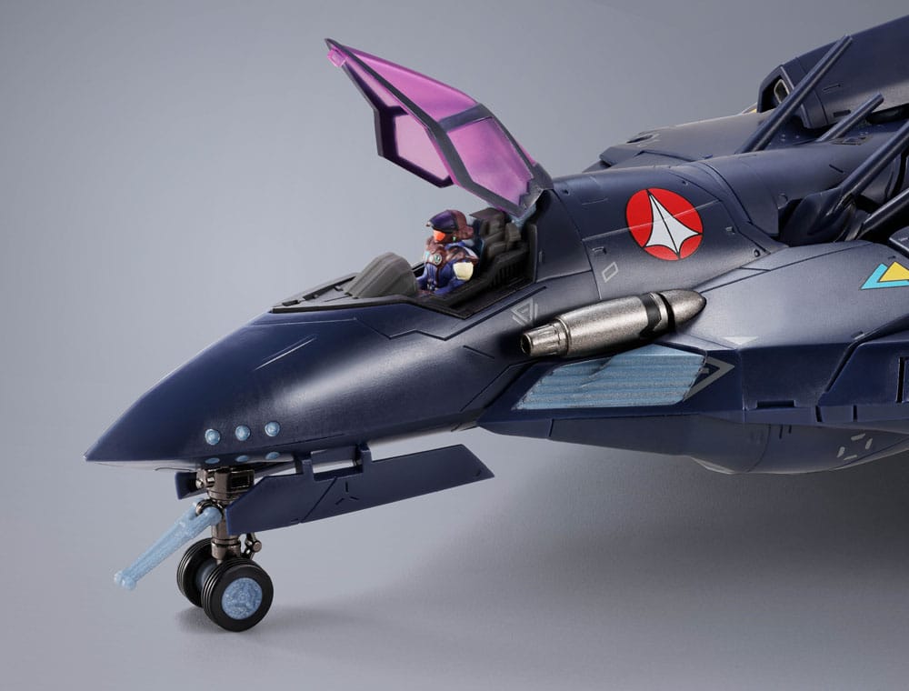 Macross 7 DX Chogokin Action Figure VF-17S Nightmare Stealthvalkyrie (Gamlin Kizaki use) 25 cm