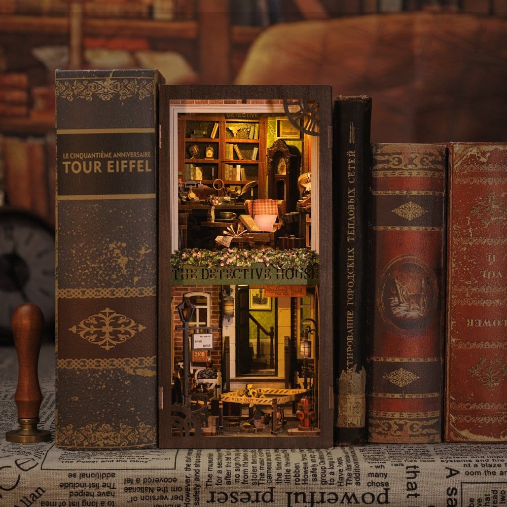 Book Nook Rose Detective Agency 23 x 11 cm
