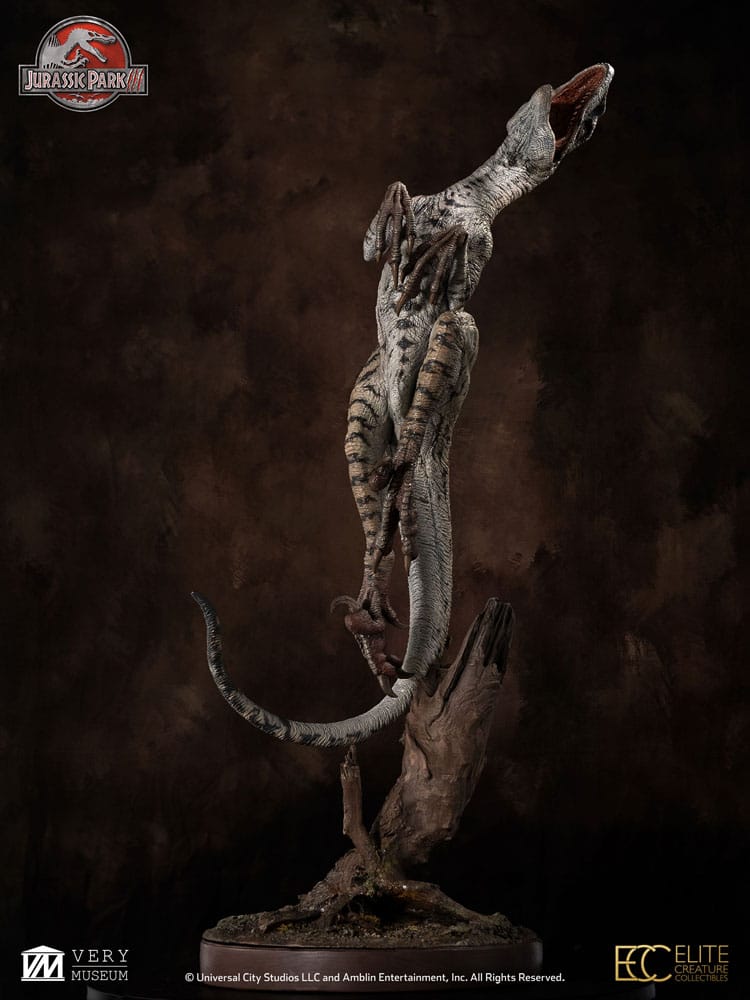 Jurassic Park III Maquette 1/4 Female Velociraptor White Queen 103 cm