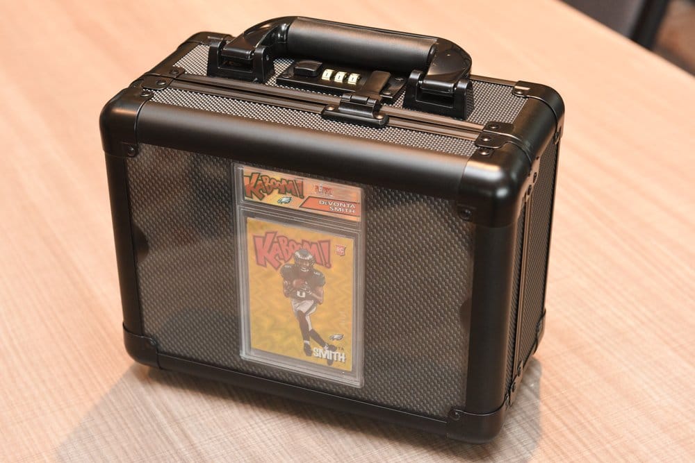 Evoretro Graded Card Display and Carry Case with Display Window Black