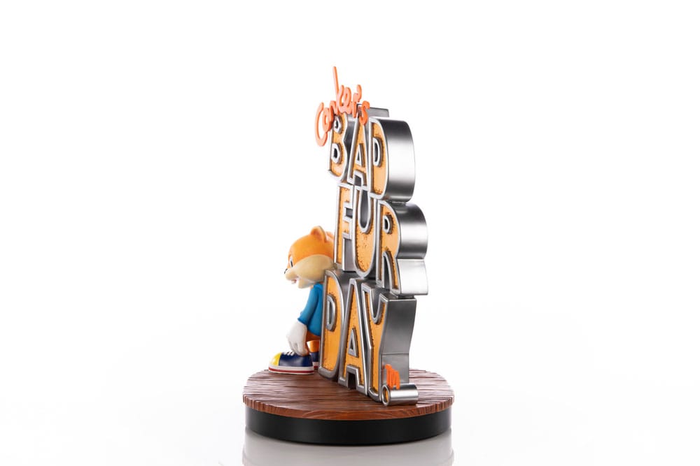 Conker's Bad Fur Day Statue Game Cover Exclusive Edition 45 cm