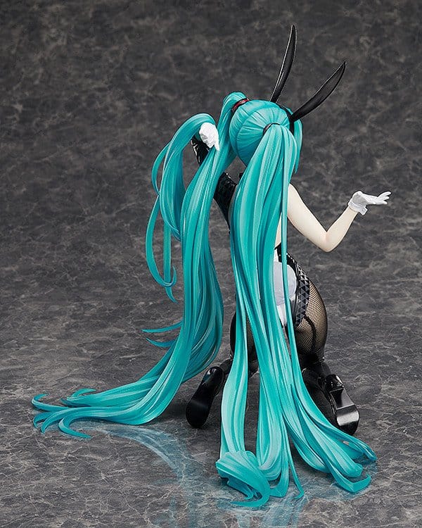 Character Vocal Series 01: Hatsune Miku PVC Figure 1/4 Bunny Ver. / Art by SanMuYYB 30 cm