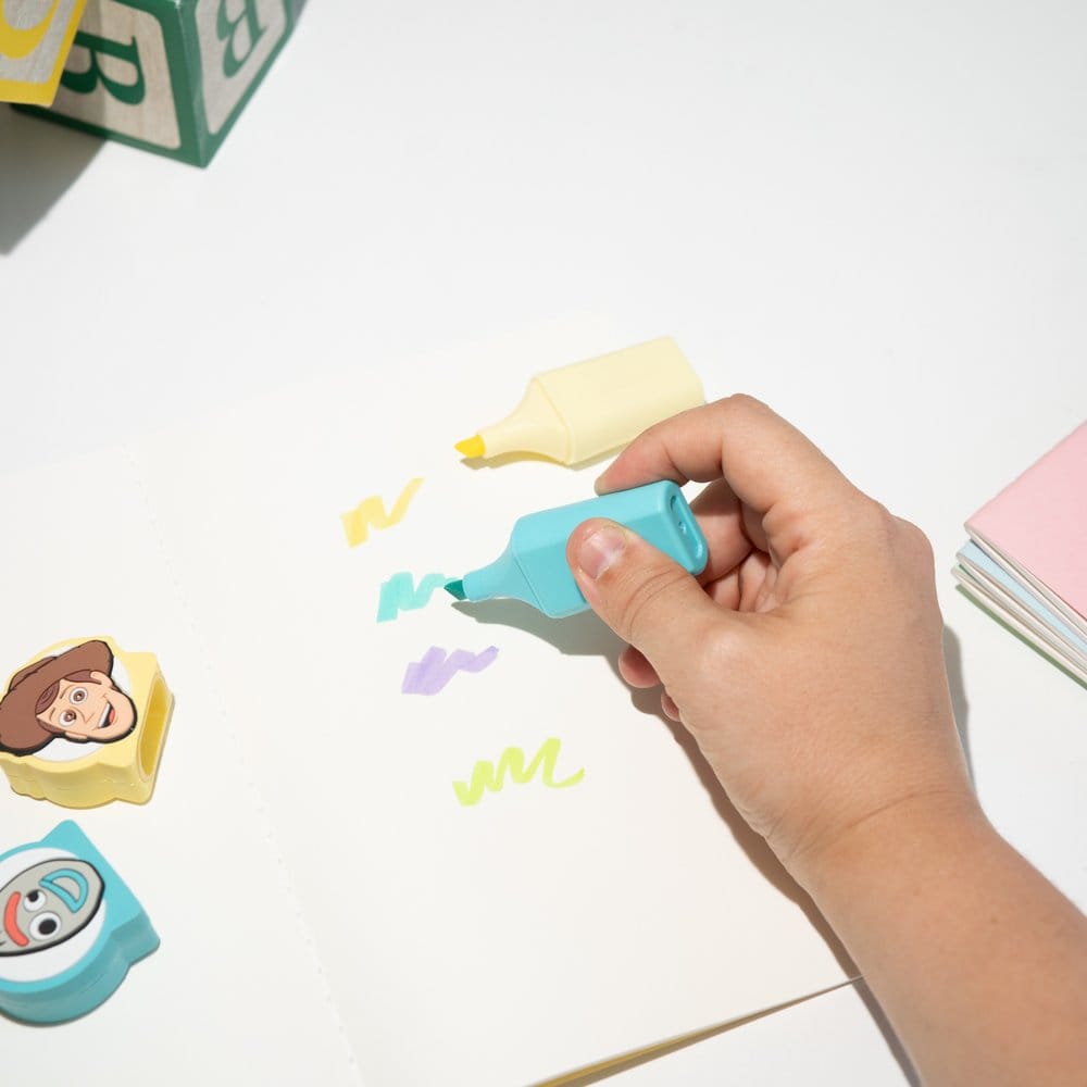 Toy Story Highlighters with Toppers Set of 4