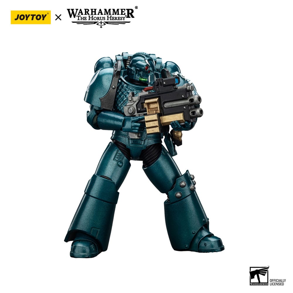 Warhammer The Horus Heresy Action Figure Alpha Legion Headhunter With Banestrike Combi-Bolter And Power Dagger 20 cm