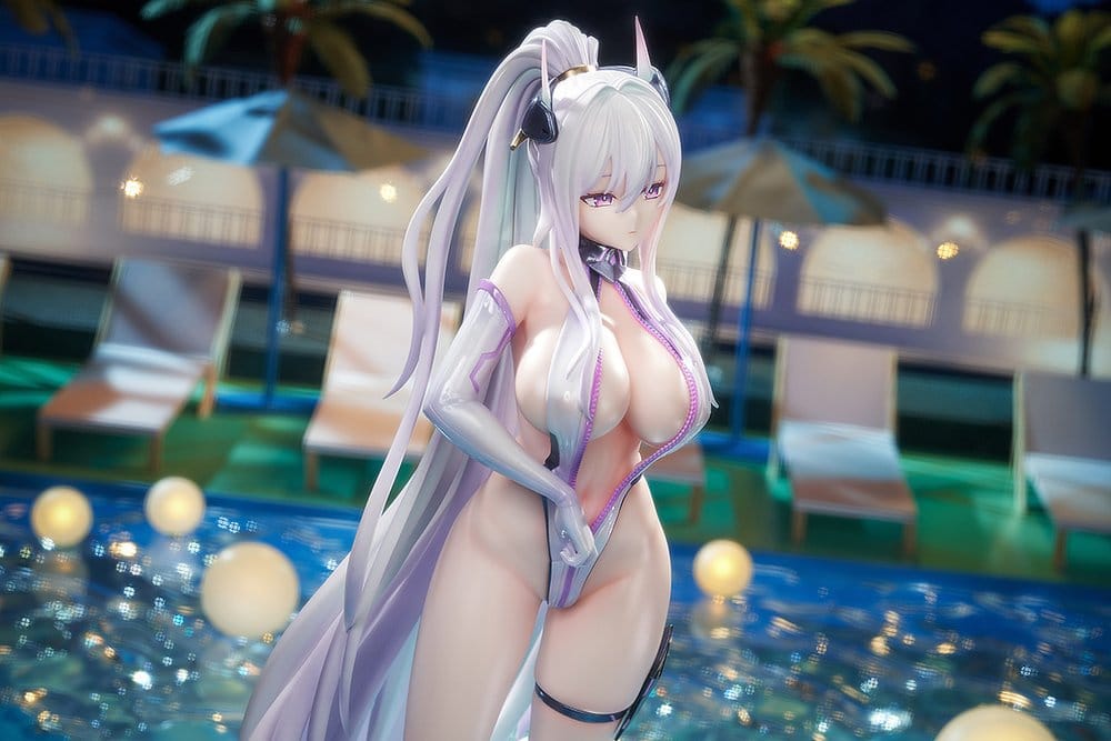 Azur Lane PVC Figure 1/6 Kearsarge Nightpool 28 cm