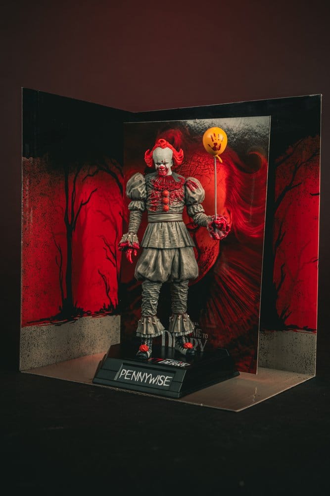 It Welcome to Derry Movie Maniacs Figure Pennywise (Bloody) 16 cm